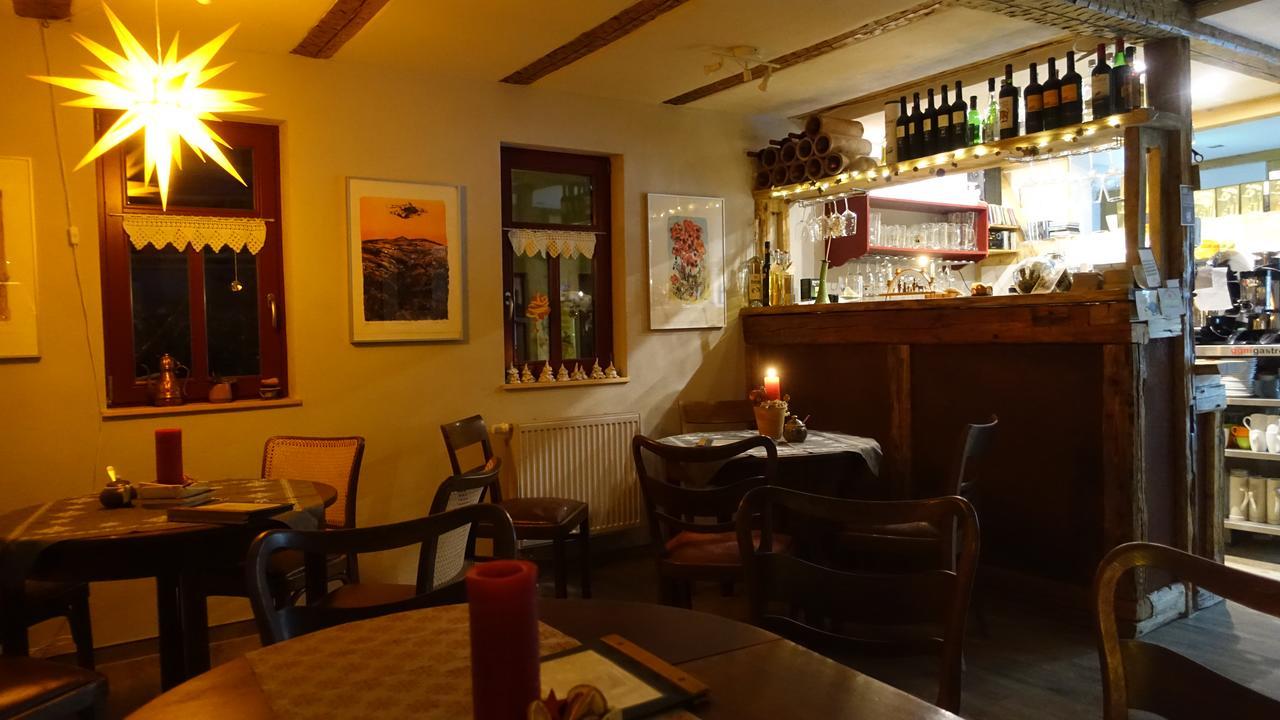 Апартаменты Cafe Landart Im Thueringer Finistere Plaue  Экстерьер фото